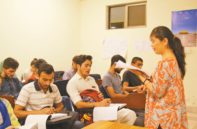 2017年新赴华留学生2500余名,在华留学生总人