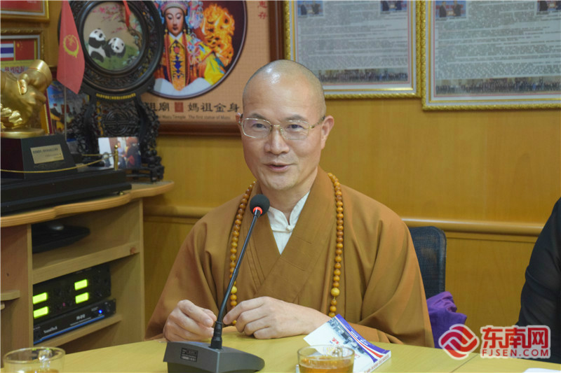 福建省政协常委,福建佛学院院长,福州开元寺方丈,中华禅倡导者与导师